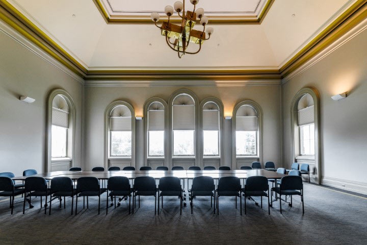 Council Chambers corporate meeting set-up