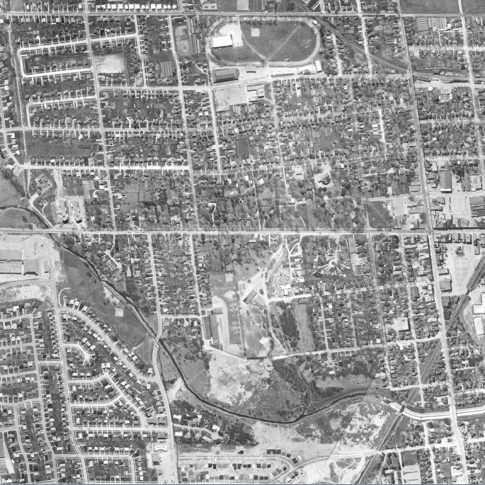 1967 aerial map of Hurontario Street